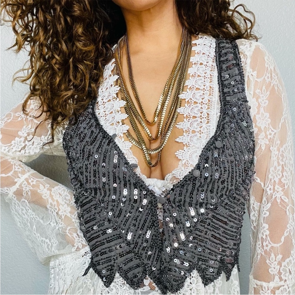 Elegant Gray Sequin Vest for Women
